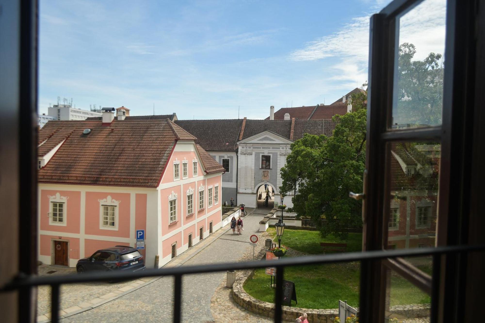 Apartman U Zamku Jindrichuv Hradec Exterior foto